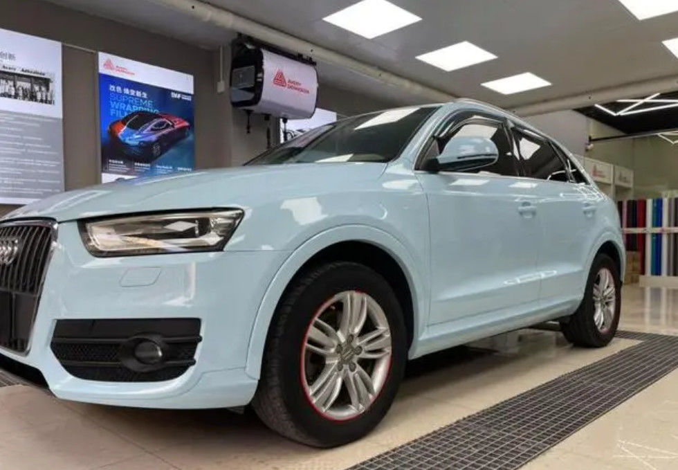 طلاء سيارة مختلط جاهز لأودي LX5D أزرق الجليد مع معطف ملون متطابق