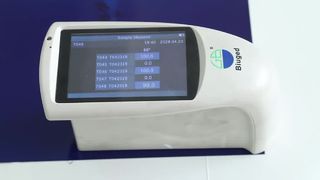 اختبار رش طلاء السيارة الأزرق من ميكلون